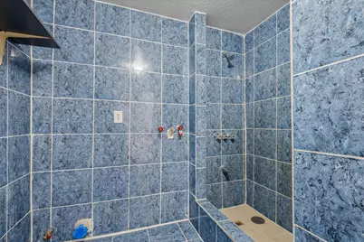 2701 Almendares Avenue, Pasadena, TX 77506 - Photo 19