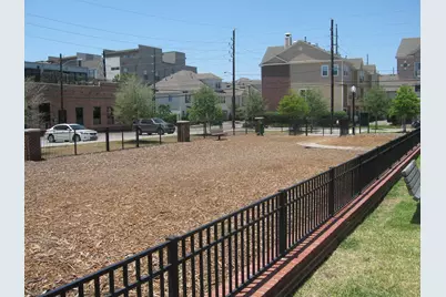 2104 Gillette Street, Houston, TX 77006 - Photo 47