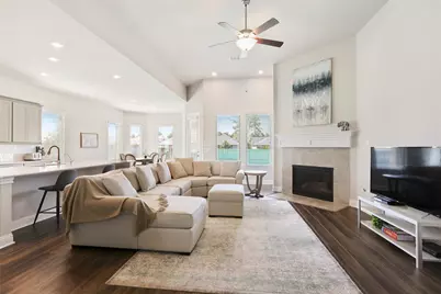 50 Wyatt Oaks Drive, The Woodlands, TX 77375 - Photo 3