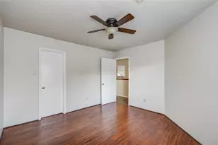 9306 Bristlebrook Dr, Houston, TX 77083 - Photo 17