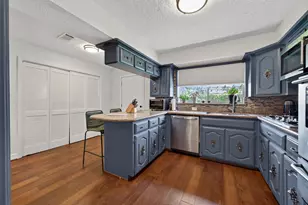 7615 Azalea St, Houston, TX 77023 - Photo 15