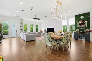 215 Avondale St, Houston, TX 77006 - Photo 13
