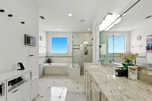215 Avondale St, Houston, TX 77006 - Photo 23