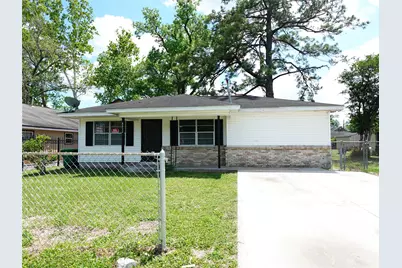 8022 Woodlyn Road, Houston, TX 77028 - Photo 1