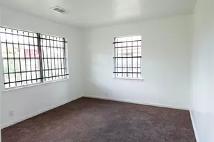 8022 Woodlyn Rd, Houston, TX 77028 - Photo 3