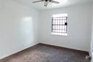 8022 Woodlyn Rd, Houston, TX 77028 - Photo 13