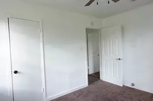 8022 Woodlyn Rd, Houston, TX 77028 - Photo 3