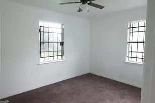 8022 Woodlyn Rd, Houston, TX 77028 - Photo 11