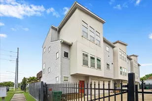 1902 Fletcher St, Houston, TX 77009 - Photo 1