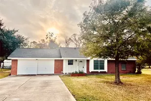 3106 Ferry Rd, Baytown, TX 77520 - Photo 1