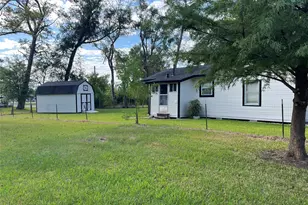 3106 Ferry Rd, Baytown, TX 77520 - Photo 17