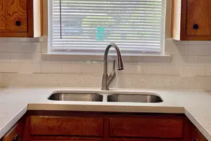 3106 Ferry Rd, Baytown, TX 77520 - Photo 3