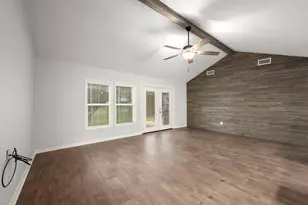 2909 Livingston Dr, Pearland, TX 77584 - Photo 11