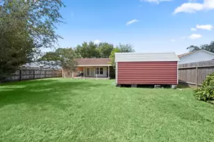 2909 Livingston Dr, Pearland, TX 77584 - Photo 23