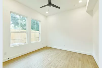 164 Wallace Street, Houston, TX 77022 - Photo 17