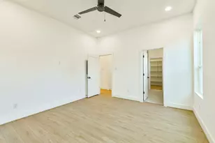 164 Wallace St, Houston, TX 77022 - Photo 11