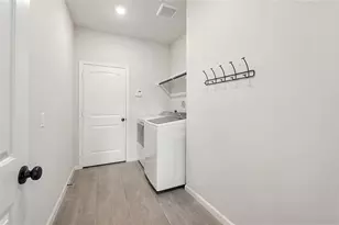 363 Selah Ct, Alvin, TX 77511 - Photo 13