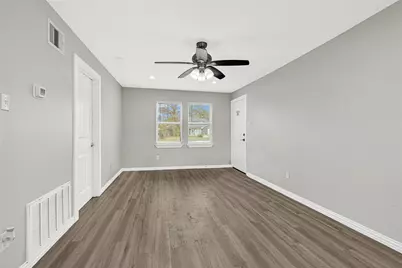 4326 Alconbury Lane #8, Houston, TX 77021 - Photo 17