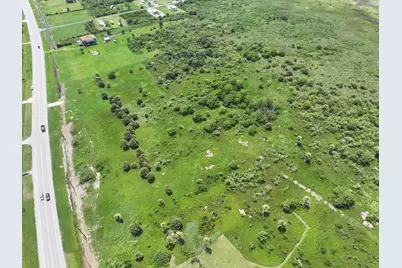 1239 Highway 87, Gilchrist, TX 77617 - Photo 23