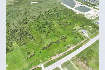 1239 Highway 87, Gilchrist, TX 77617 - Photo 17