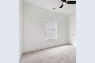 127 S Virginia Street, La Porte, TX 77571 - Photo 11