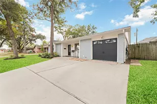 3815 April Ln, Houston, TX 77092 - Photo 33