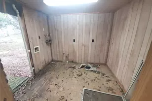 1233 Caldwell Rd, Angleton, TX 77515 - Photo 31