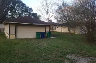 1233 Caldwell Rd, Angleton, TX 77515 - Photo 7