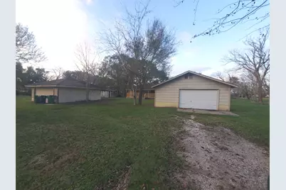 1233 Caldwell Road, Angleton, TX 77515 - Photo 5