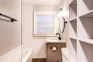 808 Akers St, Angleton, TX 77515 - Photo 5