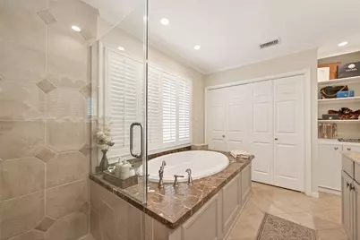 10122 Pine Forest Road, Houston, TX 77042 - Photo 39