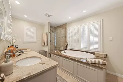 10122 Pine Forest Road, Houston, TX 77042 - Photo 37