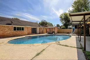 15103 Weil Pl, Houston, TX 77060 - Photo 3