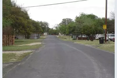 105 Oak Ridge Drive, Center Point, TX 78010 - Photo 5