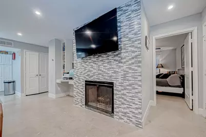 1860 White Oak Drive #375, Houston, TX 77009 - Photo 7