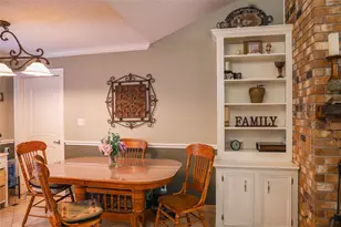 318 Peach Point, Jones Creek, TX 77541 - Photo 9