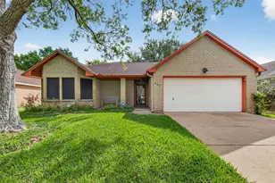 807 Forest Oaks Ln, Pearland, TX 77584 - Photo 3
