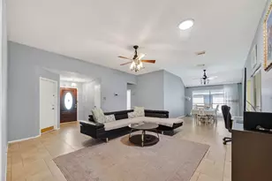 807 Forest Oaks Ln, Pearland, TX 77584 - Photo 5