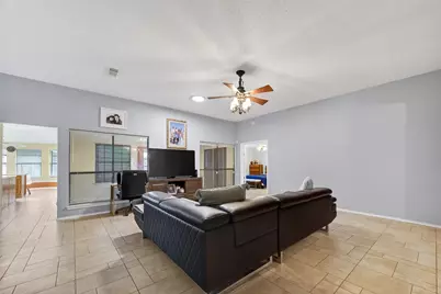 807 Forest Oaks Lane, Pearland, TX 77584 - Photo 5