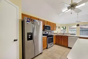 807 Forest Oaks Ln, Pearland, TX 77584 - Photo 13