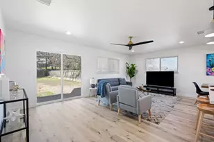 6104 Reicher Dr, Austin, TX 78723 - Photo 5