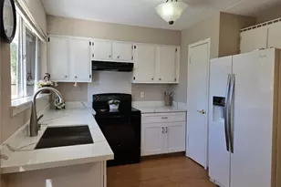 16726 David Glen Dr, Friendswood, TX 77546 - Photo 5