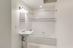 201 Main St, Houston, TX 77002 - Photo 19