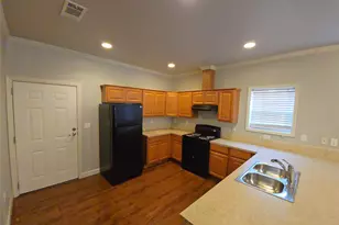 2607 Virginia Ave, League City, TX 77573 - Photo 5