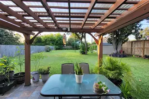 9646 Meadowland Dr, Houston, TX 77063 - Photo 25