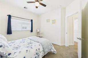 22 Tassia Ln, Pasadena, TX 77058 - Photo 27