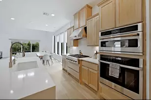 6 Gentle Branch Pl, Tomball, TX 77375 - Photo 5