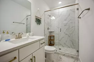 1729 Leilani Dr, Houston, TX 77055 - Photo 29