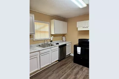 1908 Oregon Street, Baytown, TX 77520 - Photo 3