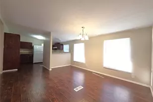 9 Ridgeway Dr, Conroe, TX 77303 - Photo 5